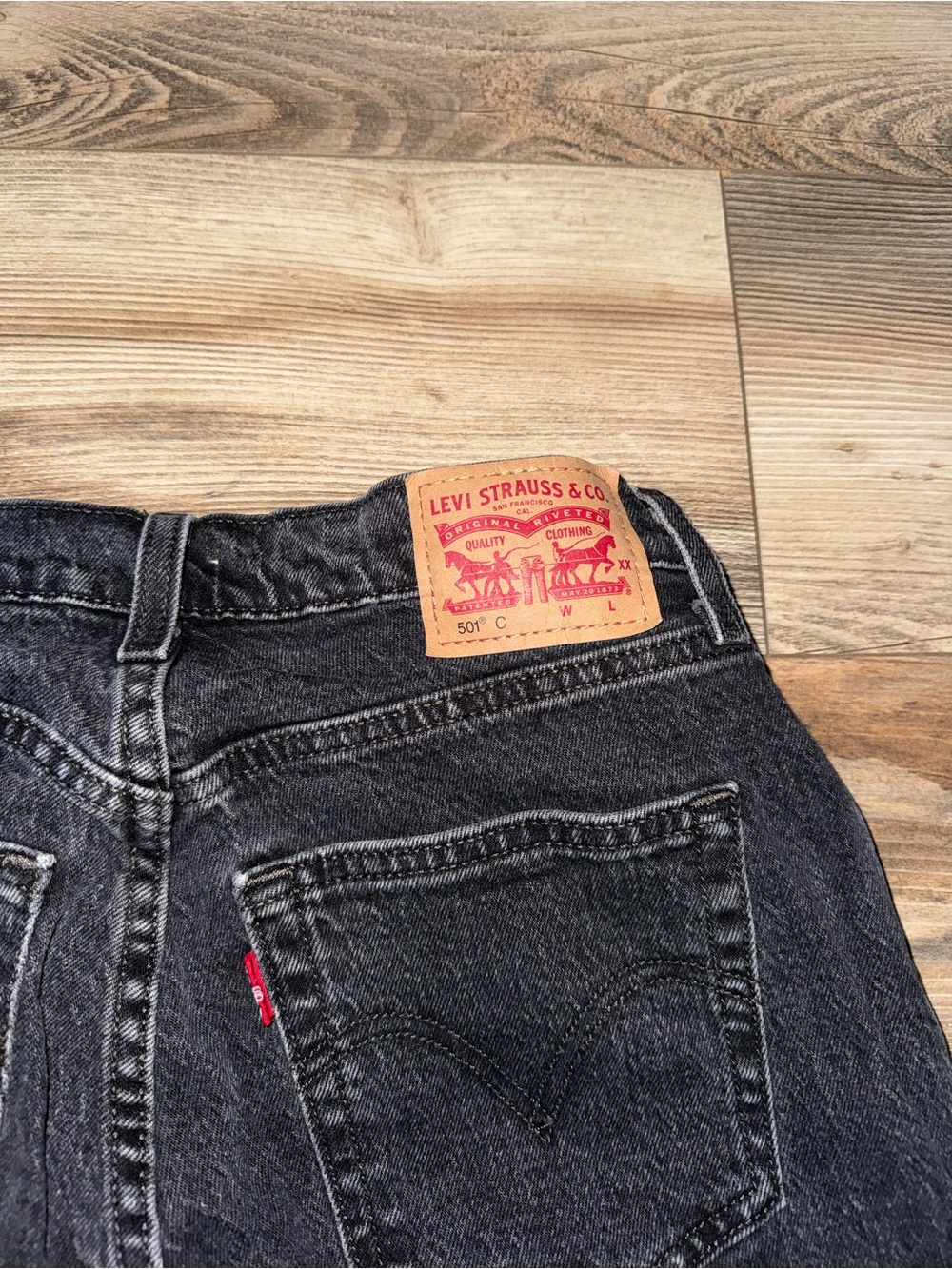 Levi’s 501 Curve Black Straight Leg Jeans - Picture 3 of 4
